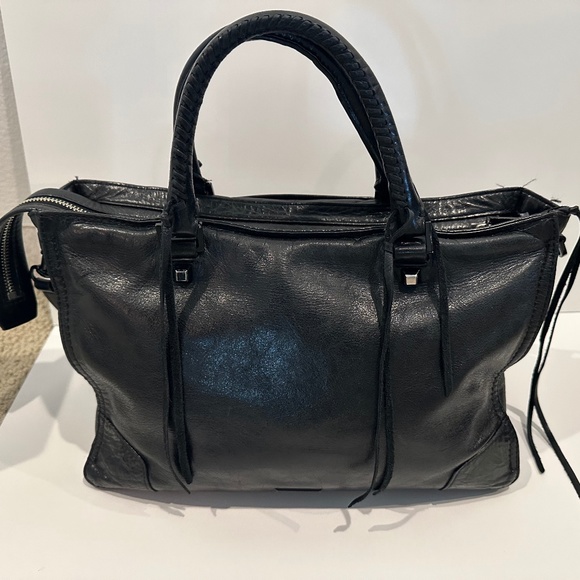 Rebecca Minkoff Handbags - Authentic Rebecca Minkoff Hobo Medium Crossbody bag-BLACK